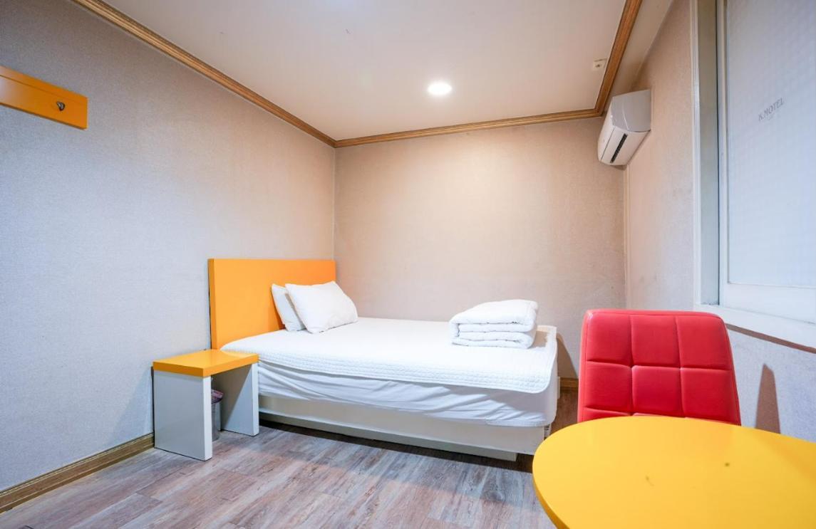 K Motel Daeyeon Pusan Zewnętrze zdjęcie