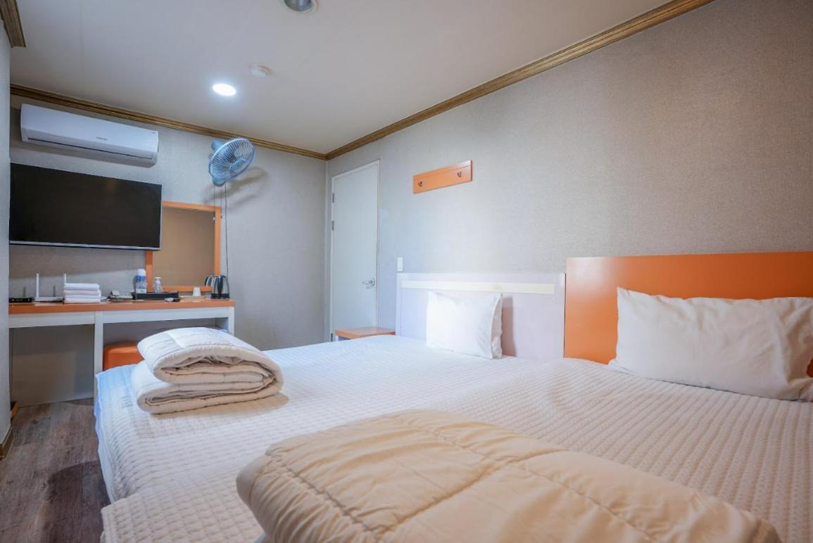 K Motel Daeyeon Pusan Zewnętrze zdjęcie