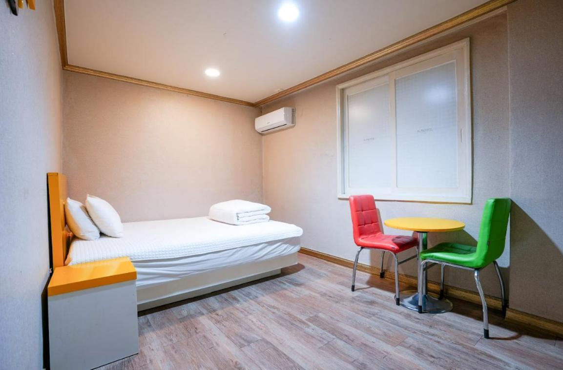 K Motel Daeyeon Pusan Zewnętrze zdjęcie